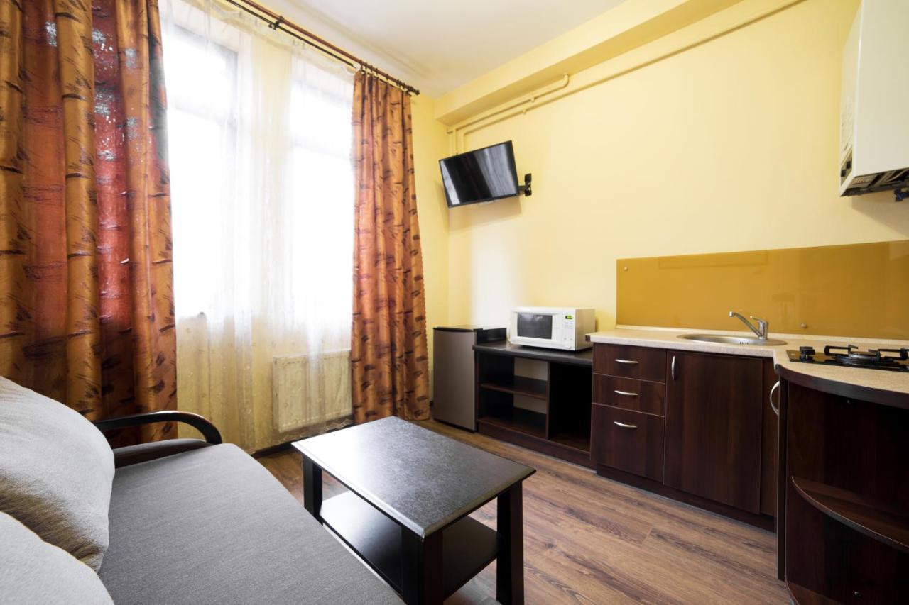 на площі митній Apartment